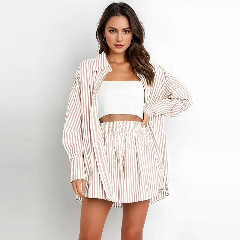 TIFY™ – Completo Coordinato Camicia a Righe con Colletto e Shorts a Gamba Larga