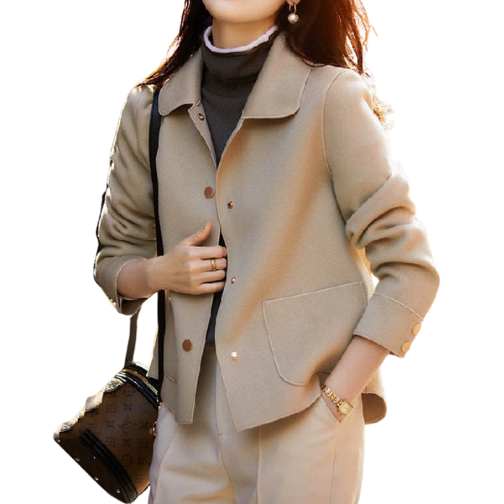 DOROTHEA™ – Montgomery in Lana Doppia con Lavorazione Raffinata
