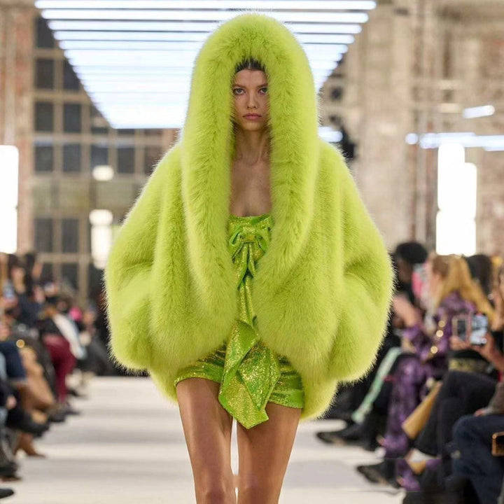 STELLA™ - Comodo Cappotto con Cappuccio a Maniche Lunghe in Pelliccia Sintetica