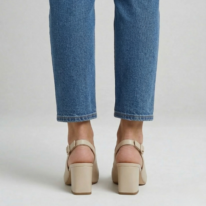Emilia | Décolleté Punta Raffinata