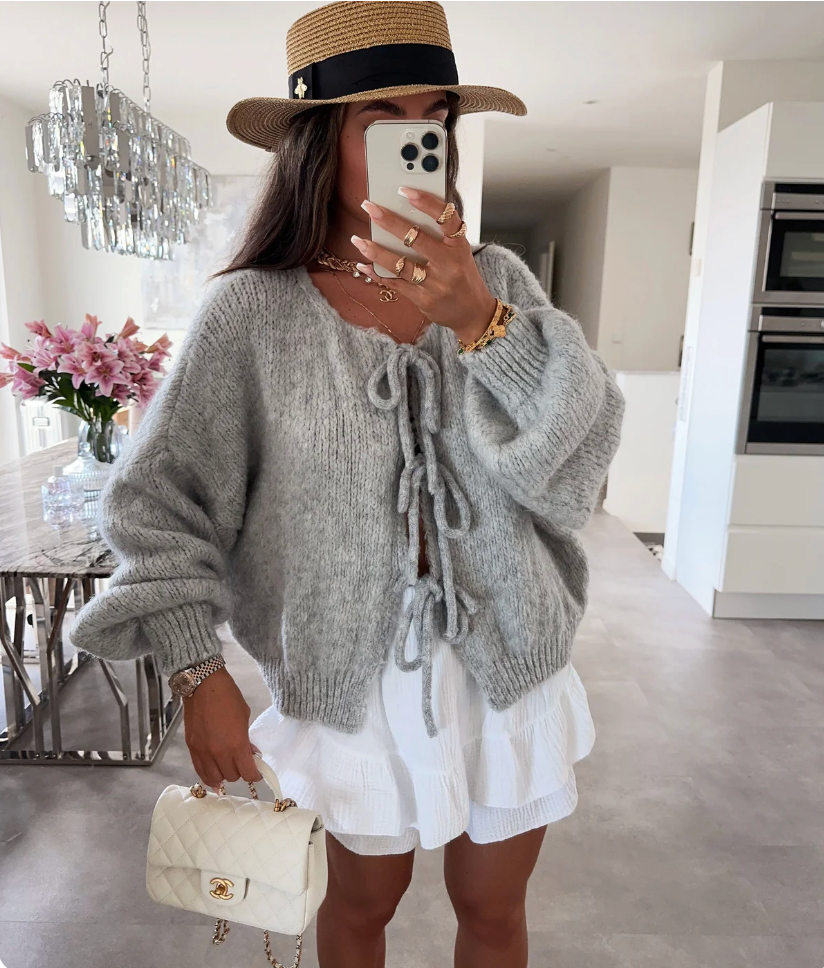 Eva | Cardigan in maglia con fiocco